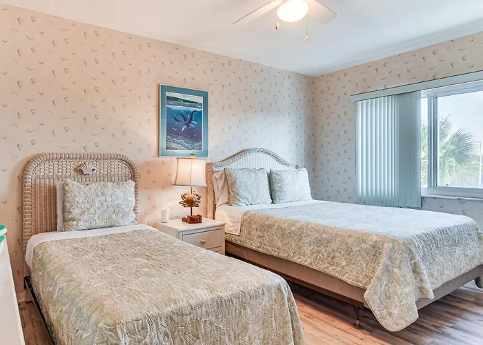 Private Balcony W/ Gulf Views: Indian Shores * Clearwater Beach