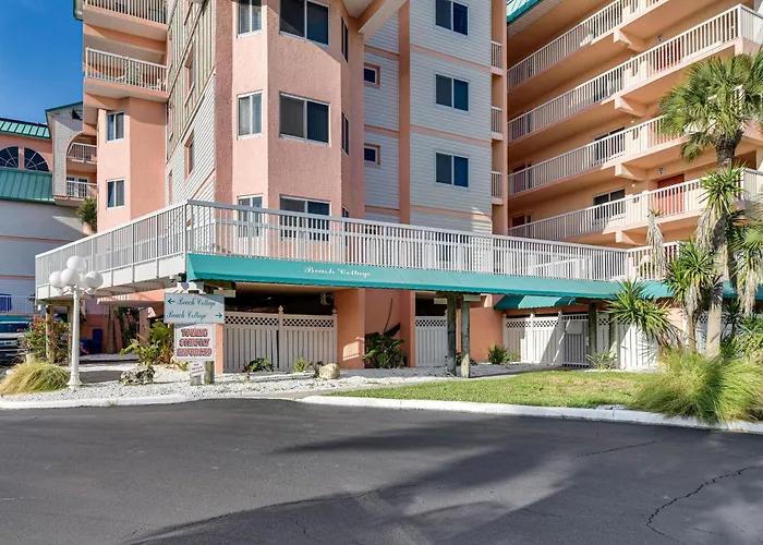 Private Balcony W/ Gulf Views: Indian Shores Holiday home *
