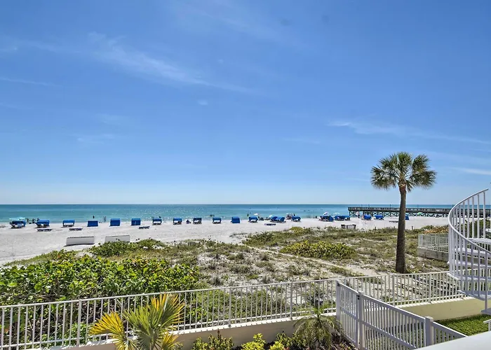 Private Balcony W/ Gulf Views: Indian Shores Holiday home *