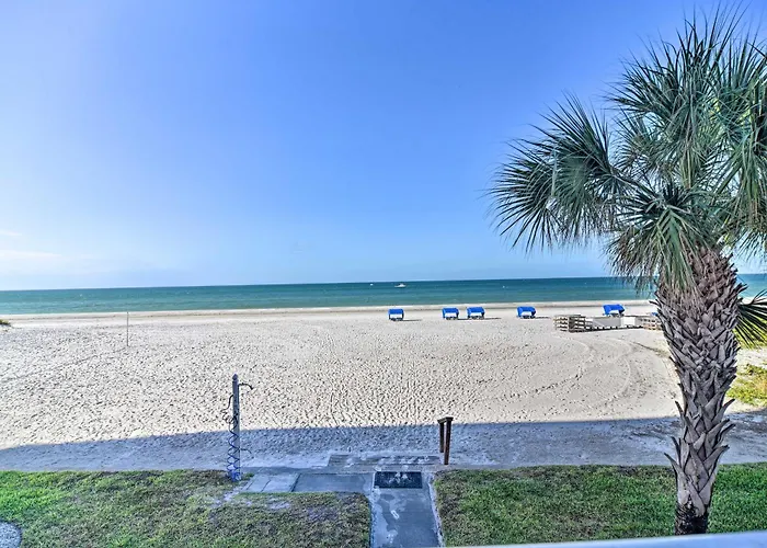 Holiday home Private Balcony W/ Gulf Views: Indian Shores